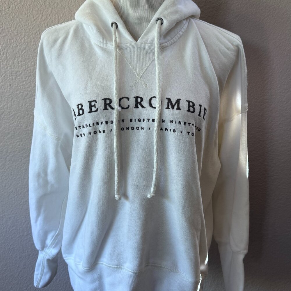 Abercrombie & Fitch White Pullover Hoodie Embroidered Soft AF Collection Size M